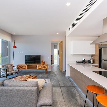 Ocean View Condo - Beach, Pool & Jacuzzi! แคนคูน ภายนอก รูปภาพ